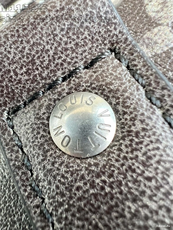 BANDOULIÈRE KEEPALL VUITTON LOUIS 25 0227